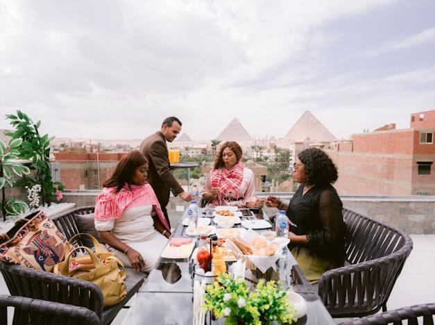 Tuya Pyramids Inn Kafret el-Gabal Exterior foto